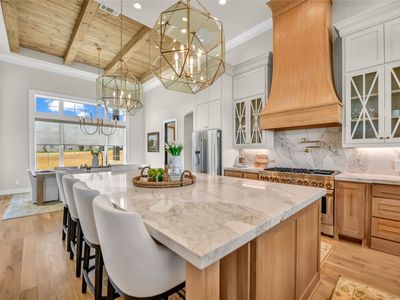 4005 Charleston Peak