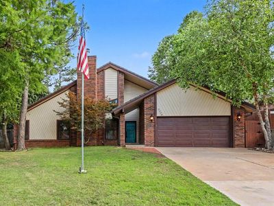 3208 Crown Feathers Dr