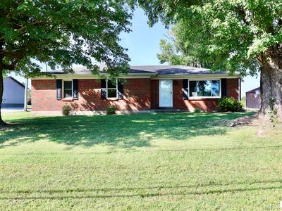 523 E Main St
