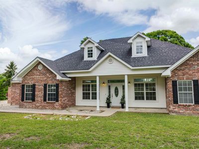 15 McMillan Rd