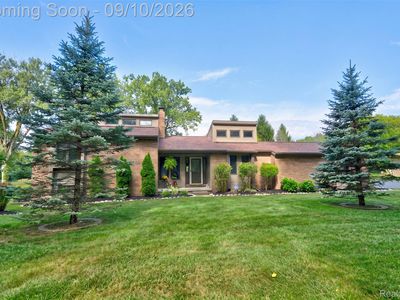 2363 N Linden Rd