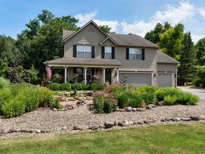 689 Winslow Ln