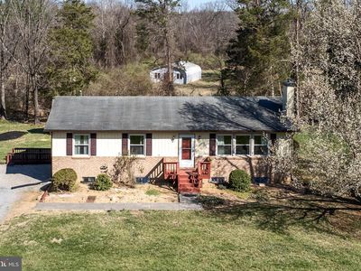 6521 Howellsville Rd