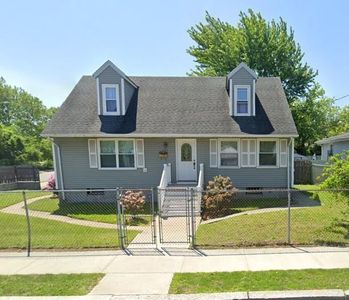 221 Prairie Robinson Street Ave
