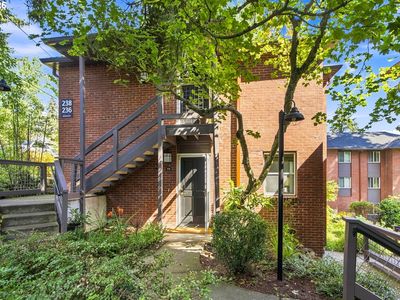 236 Ridgeway Rd #16A