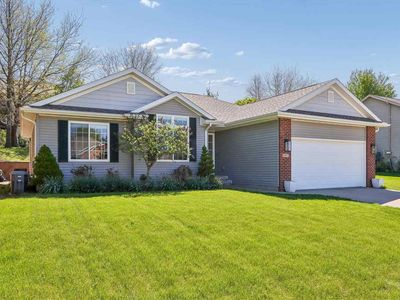 Property at 197 Rogers Dr, Williamsburg, IA