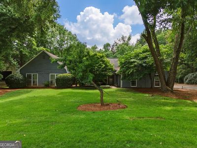 555 Saddle Creek Cir