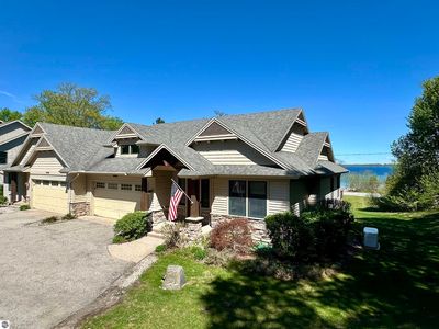 10070 E Sapphire Cir
