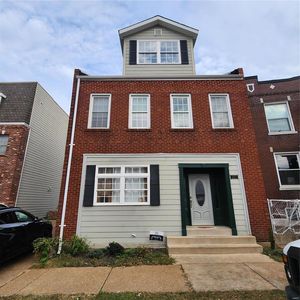 2438 Lemp Ave