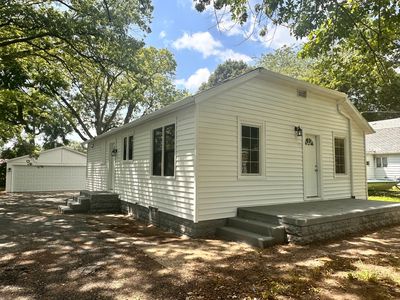 1607 Shaft St