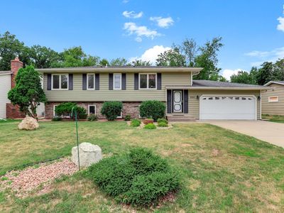 525 Lakewood Dr S