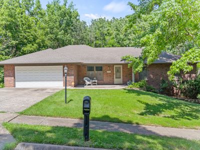 1326 Overhill Rd