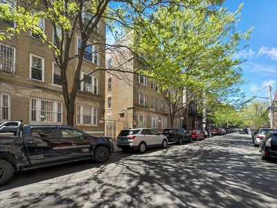 848 43rd St APT 22