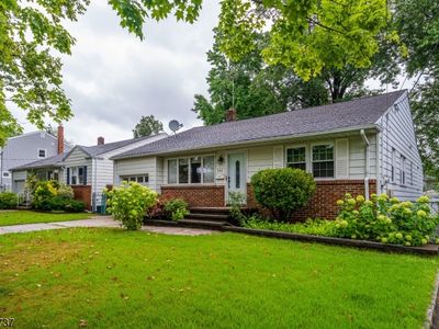 599 Livingston Rd