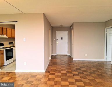 11801 Rockville Pike APT 802
