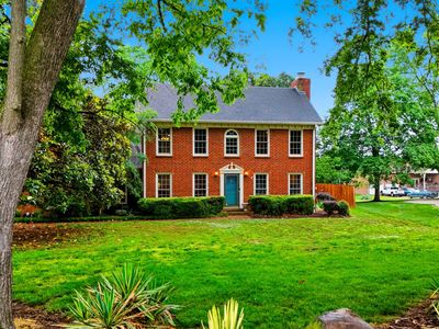 105 S Chestnut