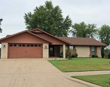 1517 Merlin Cir