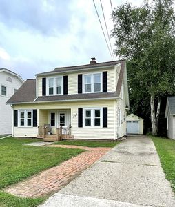 537 Fairfield Ave