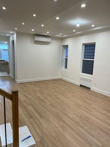 799 E 8th St FLOOR 1