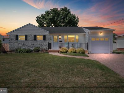 29 Surrey Dr