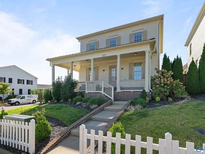 615 Town Madison Blvd