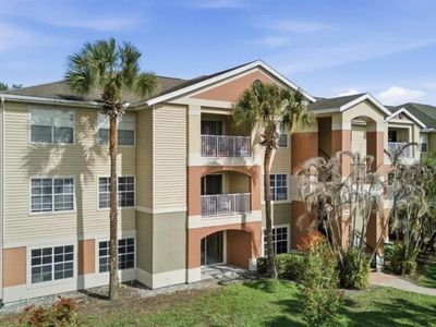1929 Summer Club Dr APT 105