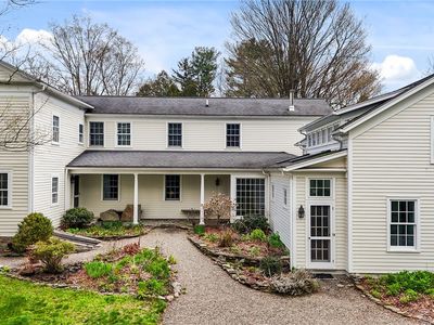 1735 Ellis Hollow Rd