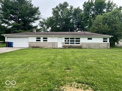 2319 E Loretta Dr