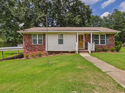 924 Crestview Ln