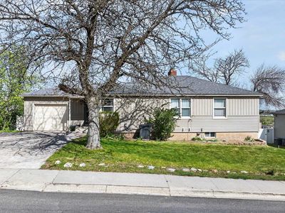 636 Highland Blvd