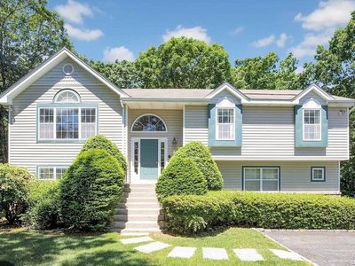 475 Old Country Road