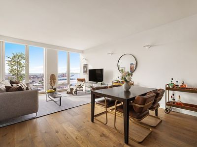 50 Bridge Park Dr #16E