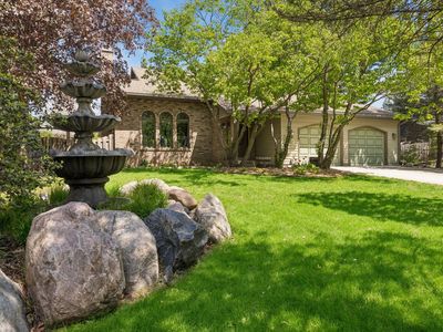 717 Marie Ave W