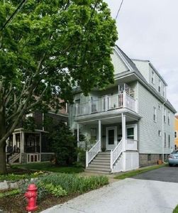 121 Highland Rd #1