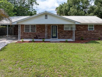 1155 SE Magnolia Loop