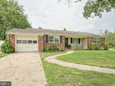 2 Broadview Ave
