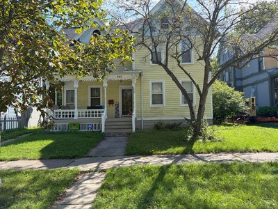 427 Dennis St