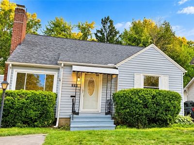 736 E Highland Ave