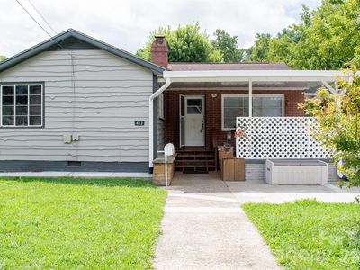 412 1st Ave W