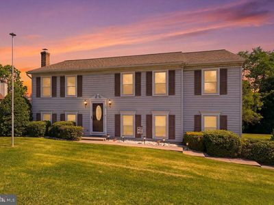 10 Mansion Ct W