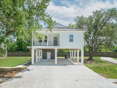 600 Westview Dr