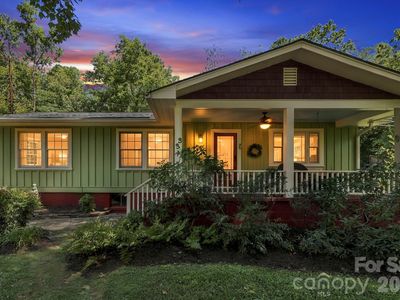 33 Pinecroft Rd