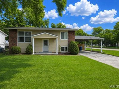 12005 Glenpark Dr