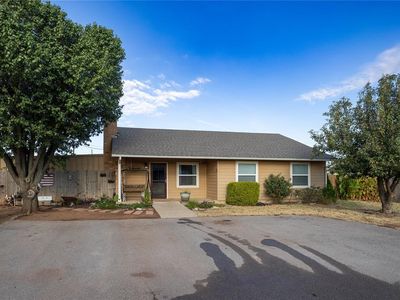 Property at 118 N 11th St, Thomas, OK