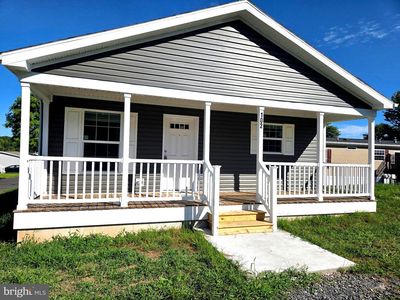Property at 102 E Circle Dr, Doylestown, PA