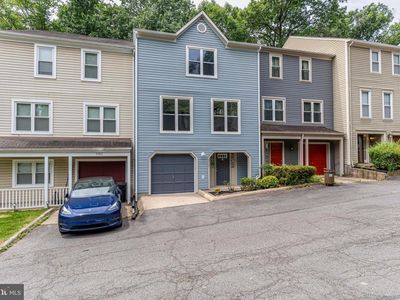 6413 Cherokee Ct