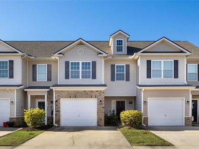 Property at 390 Canyon Oak Loop, Richmond Hill, GA