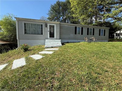 4221 Eck Rd