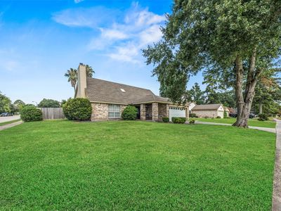 22303 Meadowrock Dr