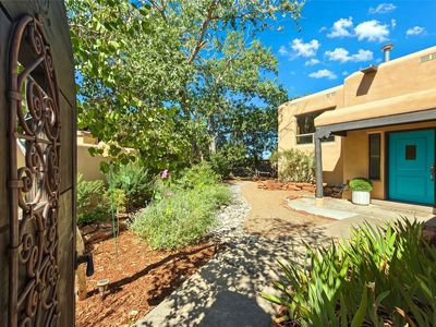 2813 Plaza Verde